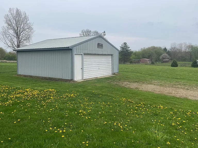 3860 Olds Rd — Photo 13