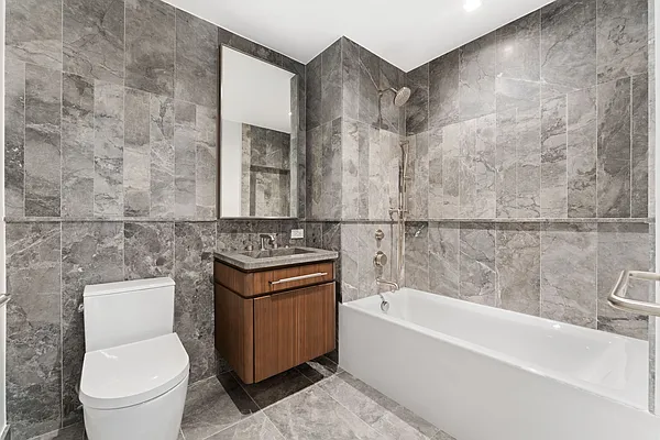 Rented by Realmart Realty LLC | media 20