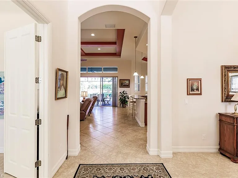 7684 Cottesmore Dr — Photo 5