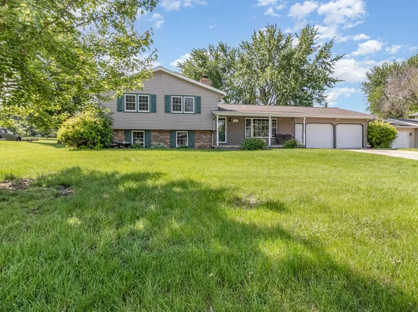 155 Outer Dr, Le Sueur, MN 56058