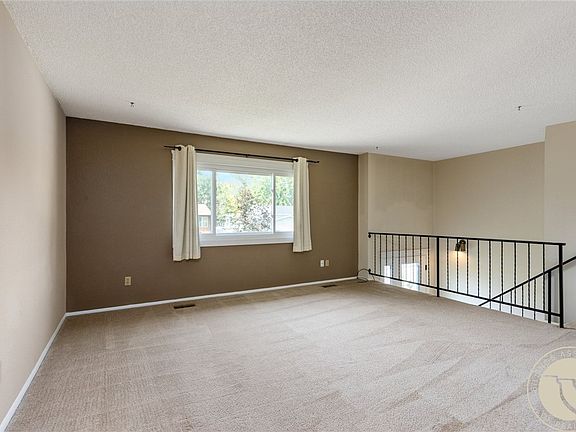 4th image of 715 Torch Dr