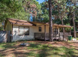 9250 Timber Ln, Navarre, FL 32566