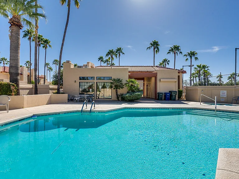 HOA POOL