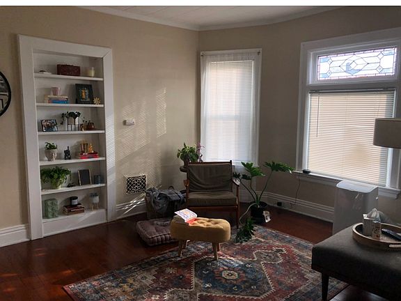 5th image of 13 Abbottsford Pl #2