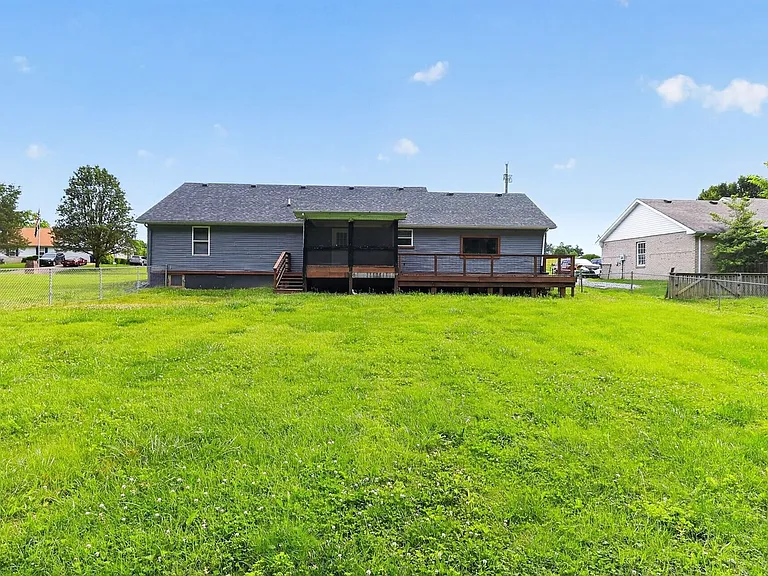 78 Misty Dr — Photo 32