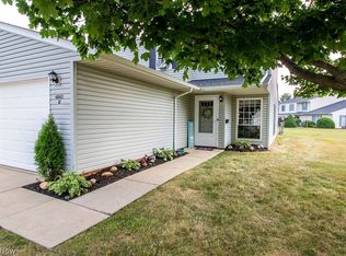 6863 Colonial Dr APT D, Mentor, OH 44060