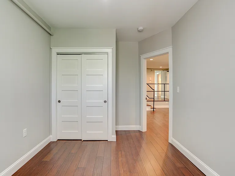 218 W Main St #2D — Photo 10