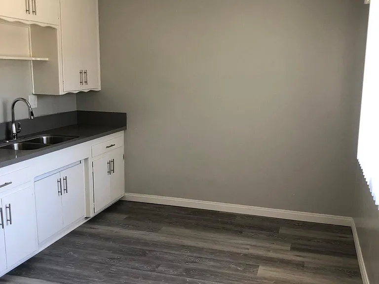 1738 Locust Ave #3 — Photo 8