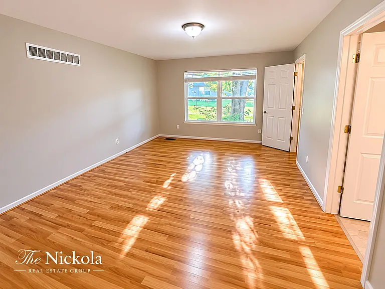 3132 Louis Dr — Photo 8