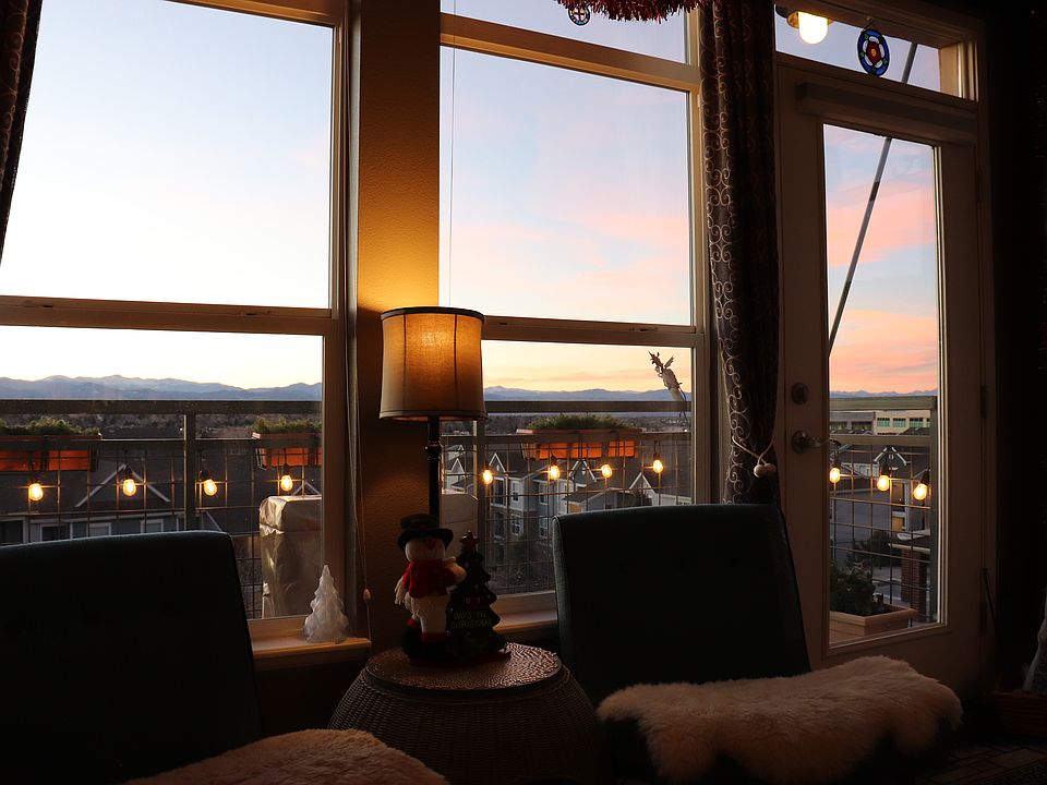 180 degree unobstructed views of the mountain range (Facing West)