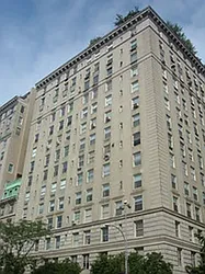 1010 Fifth Avenue in Upper East Side