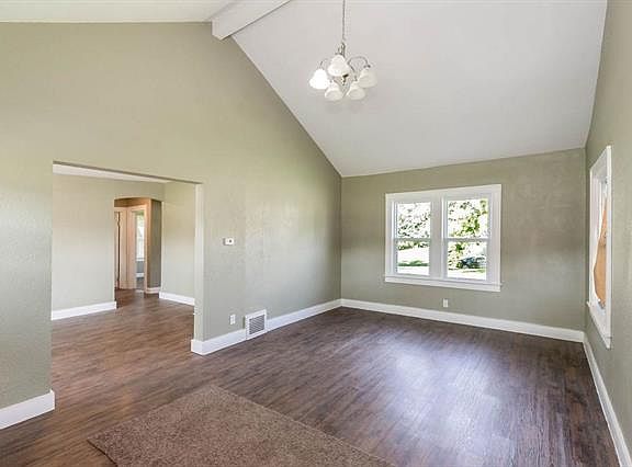 4th image of 2515 Wood Ave