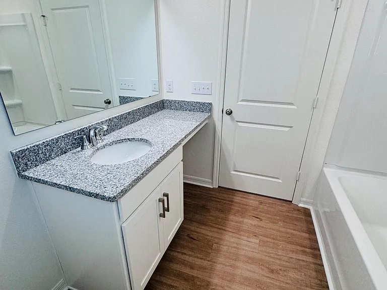 3015 Sanctuary Dr — Photo 26