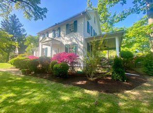 718 Hunting Pl, Baltimore, MD 21229