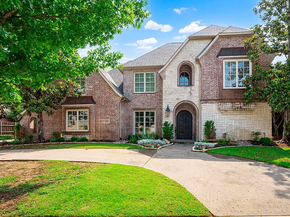 1st image of 622 Stratford Ln