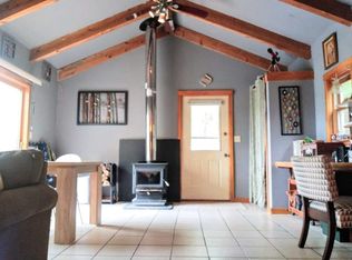 277 River Rd S, Putney, VT 05346