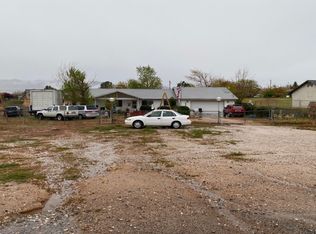 9511 Grapefruit Ave, Hesperia, CA 92345