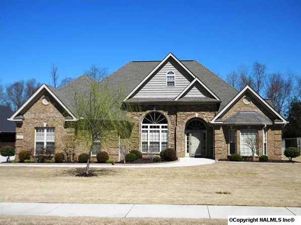 123 Dogwood Ridge Dr, New Market, AL 35761