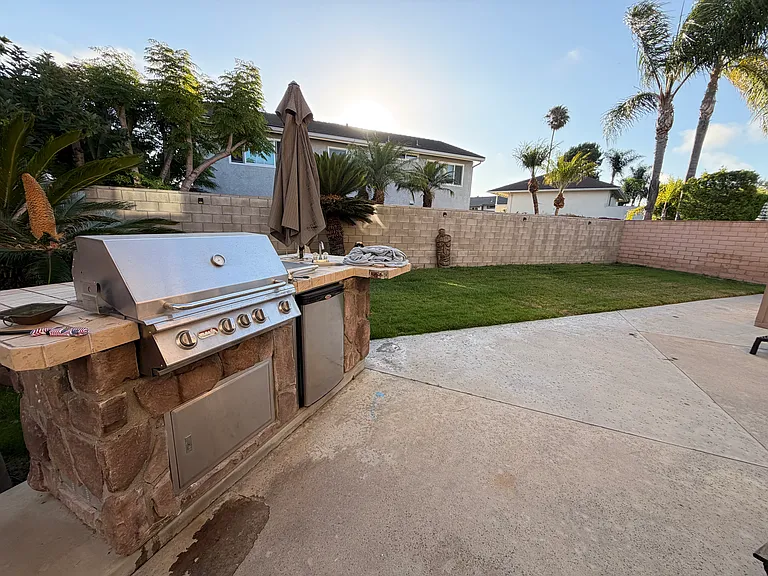 6882 Vista Del Sol Dr — Photo 13
