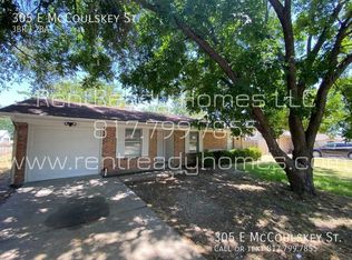 305 E McCoulskey St, Terrell, TX 75160