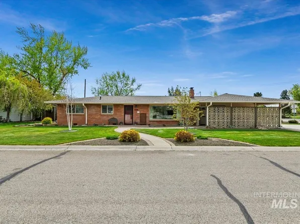 4115 W Hillcrest Dr, Boise, ID 83705