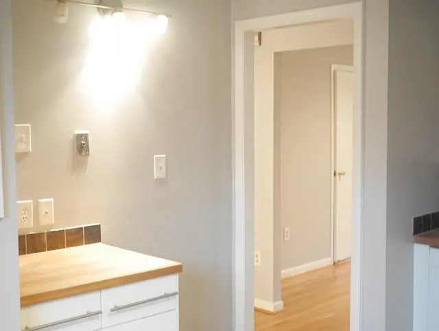 19 Theo Ln — Photo 9