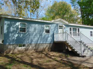 2633 Edwards Rd, Waterloo, NY 13165