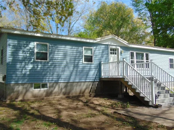 2633 Edwards Rd, Waterloo, NY 13165