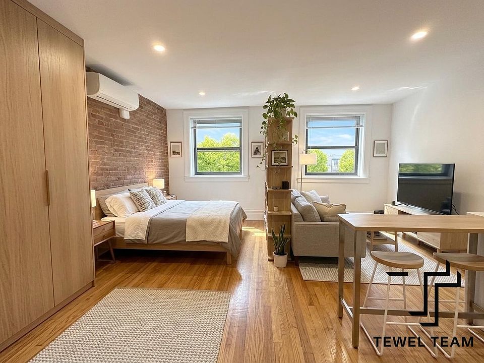 1st image of 313 W 78th St APT 5F