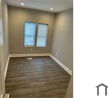 2441 Shirley Ave — Photo 9