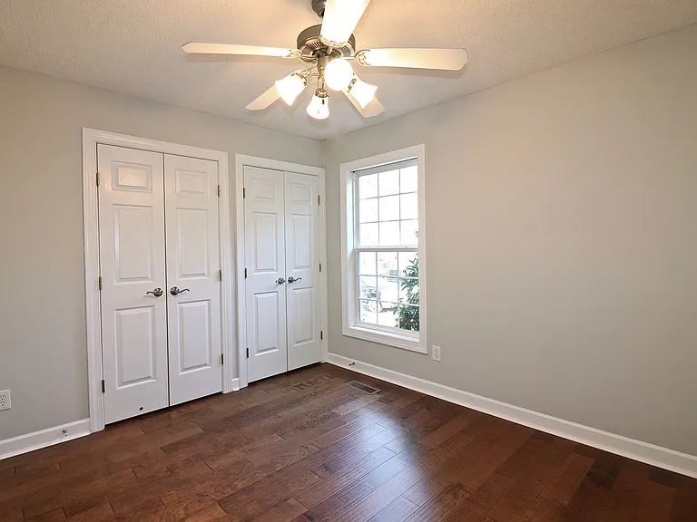 195 Russet Ct — Photo 37