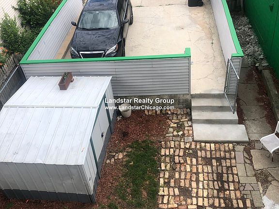 3rd image of 1739 N Francisco Ave #2