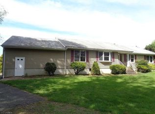 58 Horseneck Rd, Fairfield, NJ 07004