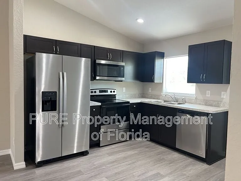 14106 SW 64th Terrace Rd #2 — Photo 9