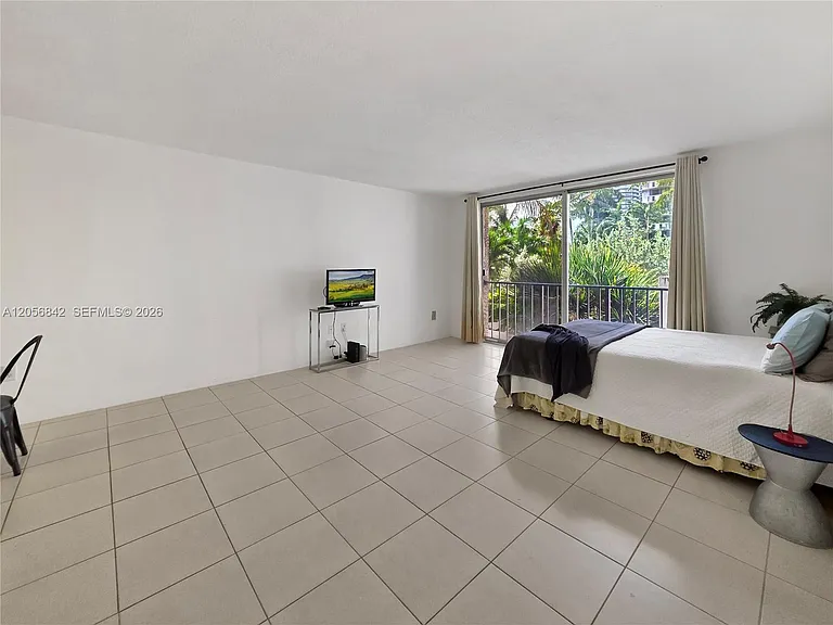 800 West Ave #337 — Photo 2
