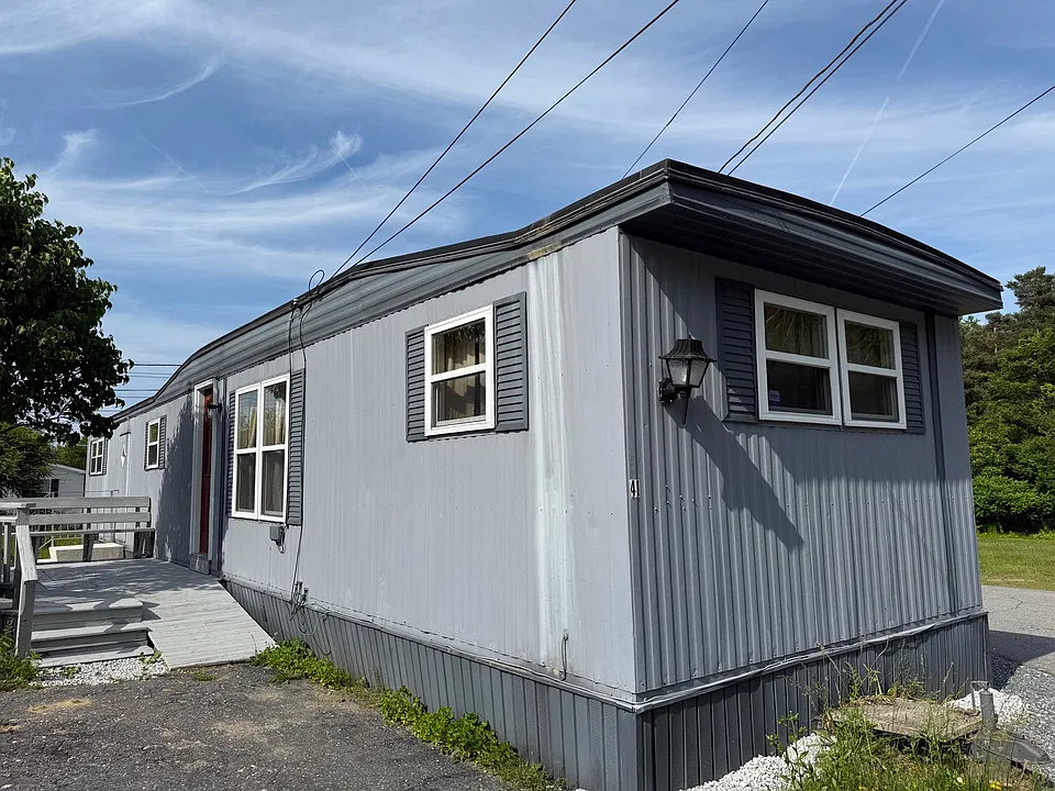 18 Maple St #41