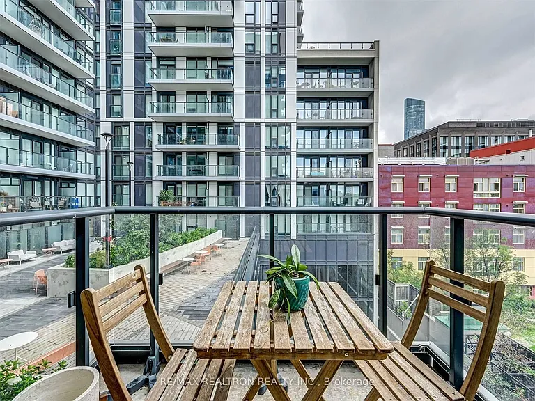 251 Jarvis St #608 — Photo 8