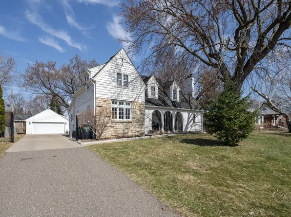 2721 29th Ave NE, Saint Anthony, MN 55418