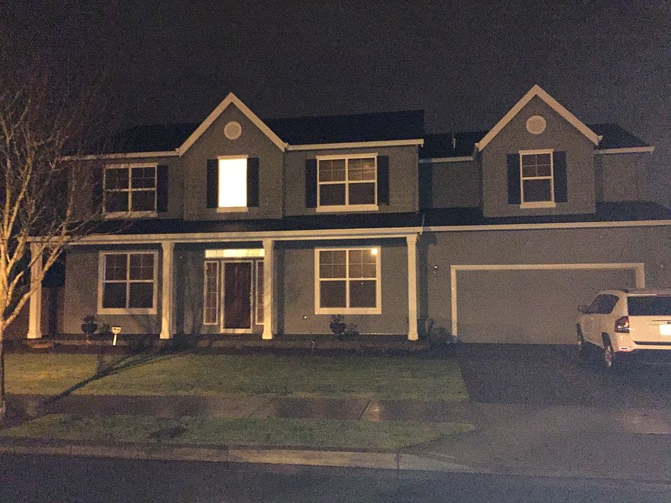 1st image of 15505 NE 102nd St