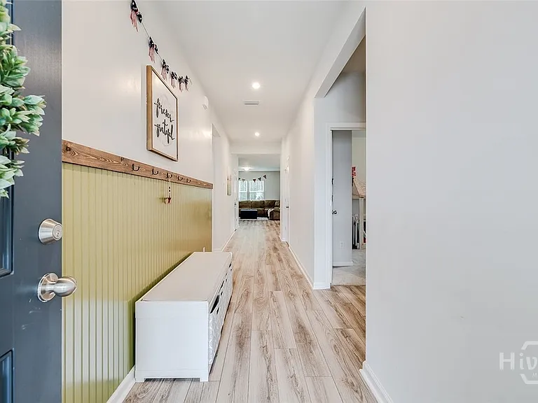 64 Shade Tree Dr — Photo 4