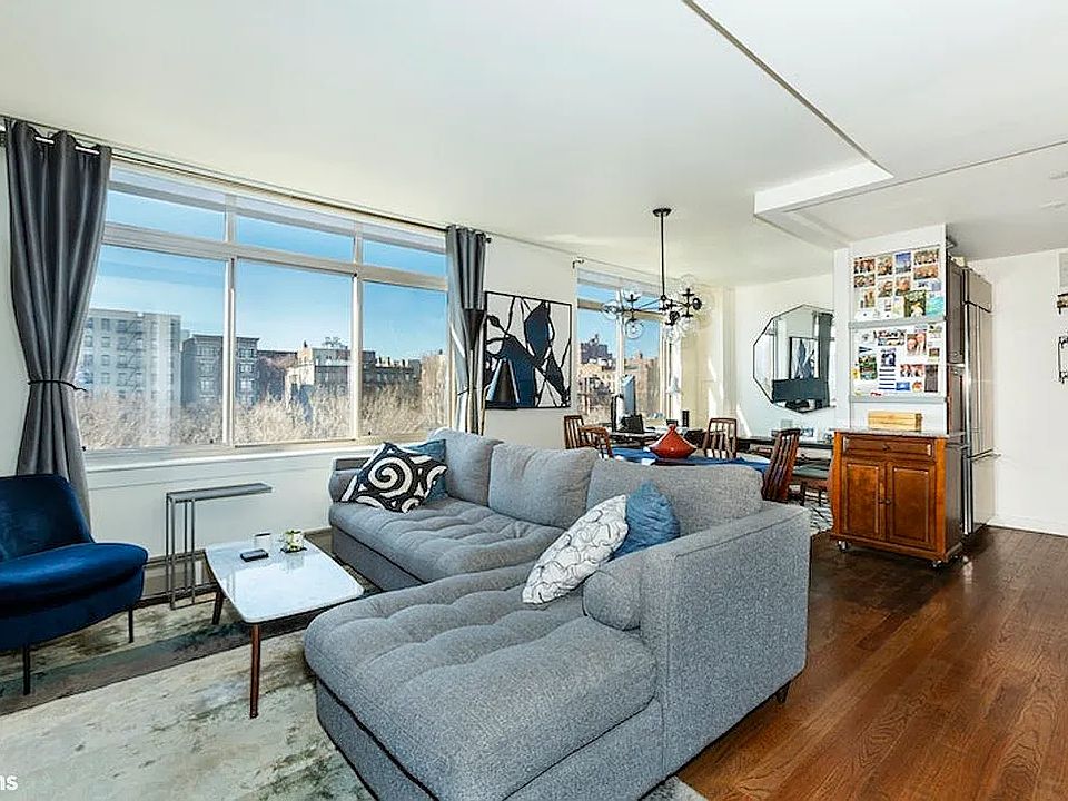 1st image of 130 Bradhurst Ave #1202