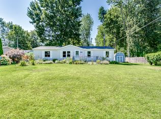 3813 Pine Rd, Burtchville, MI 48059