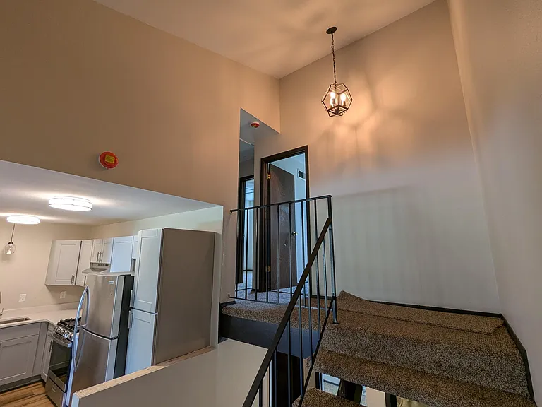 645 Easton Pkwy — Photo 8