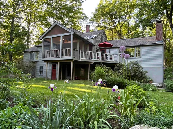90 Old Dublin Road, Hancock, NH 03449