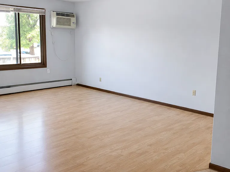 912 21st Ave S #107 — Photo 5