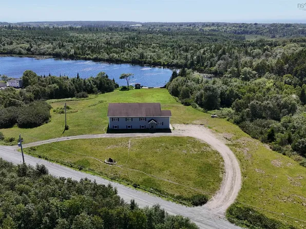 139 Twin Lakes Rd, Yarmouth, NS B5A 5L4