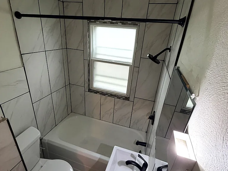 32 Gertrude Ave — Photo 5