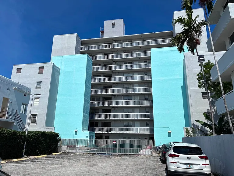 7620 Carlyle Ave #504 — Photo 38
