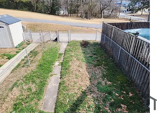 303 Leeanne Rd — Photo 25