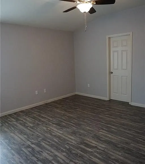 351 Musgrav — Photo 8